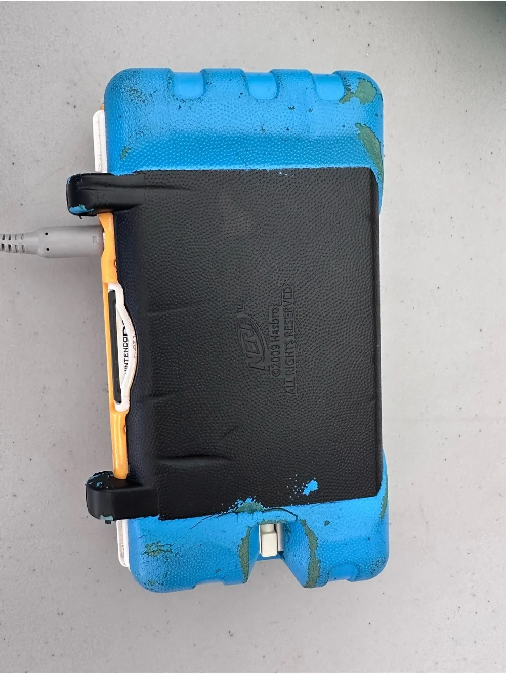 Nintendo DS Lite White with Blue Protective Case with 6 games